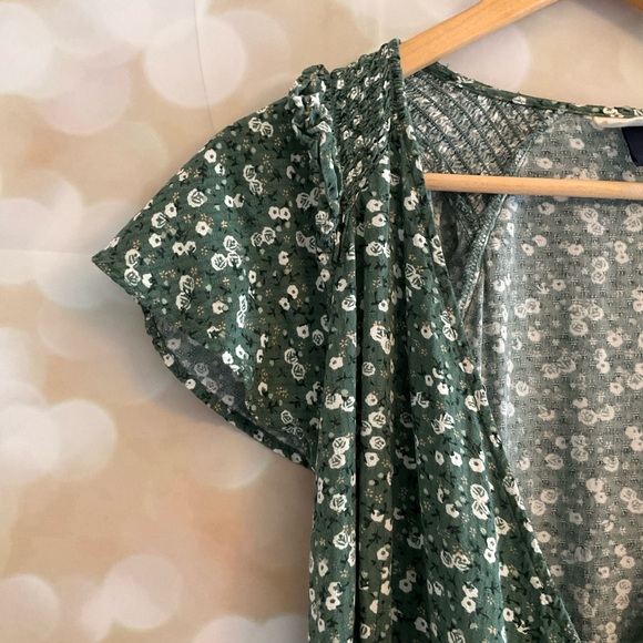 Universal Thread Green Floral Wrap Dress - Picture 4 of 9